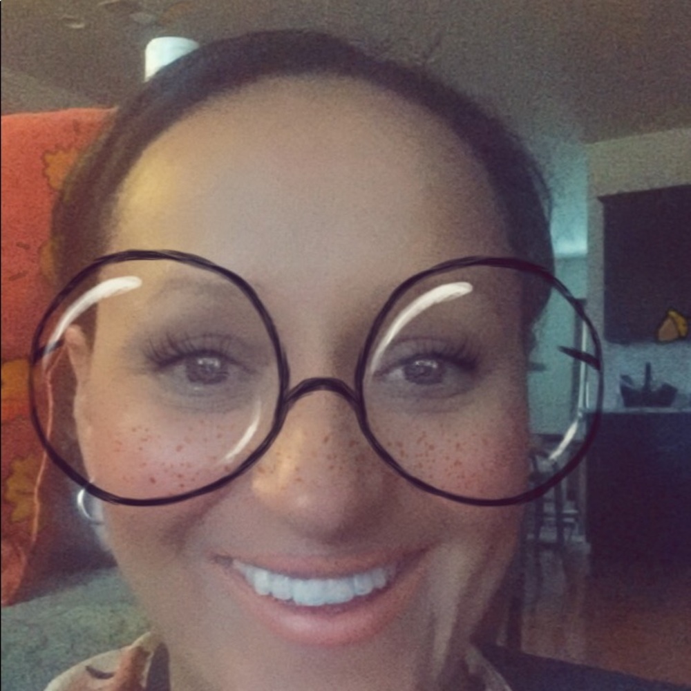 Meet your Posher, Jennifer